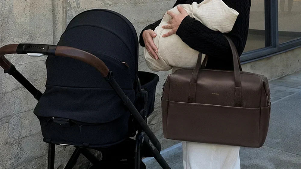 Bebek Çantasında Neler Olmalı? Anne Bebek Çantası Hazırlama Rehberi